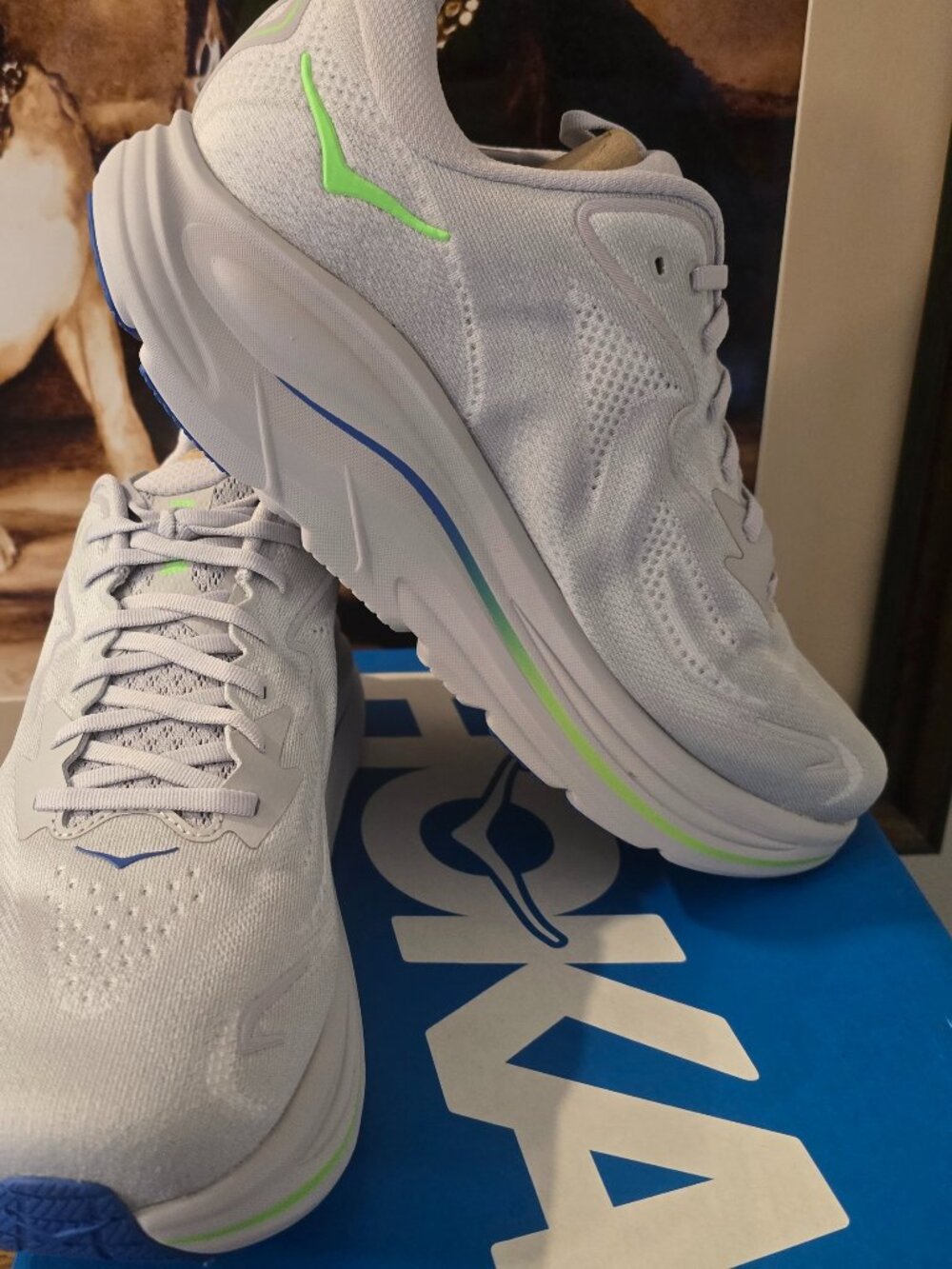 Hoka One One Clifton 10 1162030-AVNN Ash Grey / Neon Green Men's Sz 12 2E WIDE